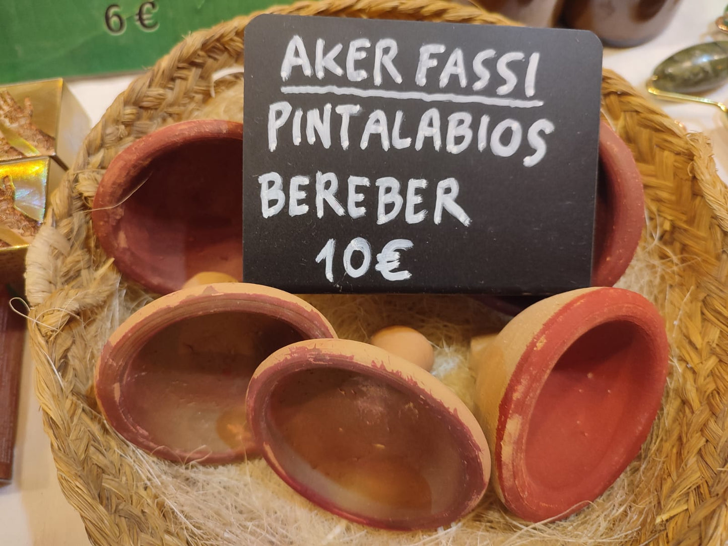 Pintalabios Bereber Hojas Amapola - Vegano y Biodegradable - Modelo Aker Fassi