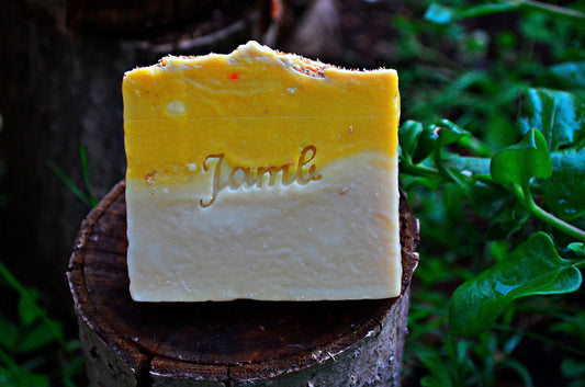 Kamille- und Ringelblumenseife - natürliche Seife, handwerkliche Seife, speziell für atopische und empfindliche Haut, bei Dermatitis und Psoriasis.