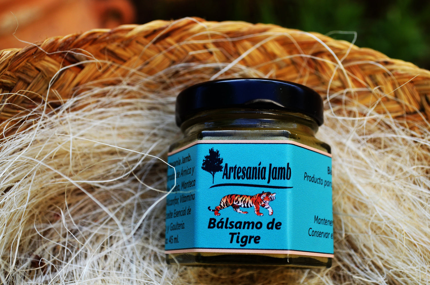 Bálsamo de Tigre Natural - Especial para Dolores Musculares, calienta y relaja la zona afectada, ideal para deportistas y congestión.